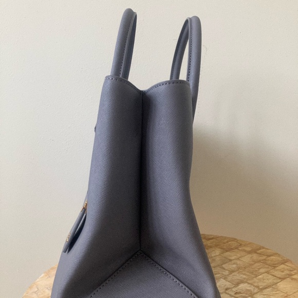 DKNY Tote Blue Gray Textured (Saffiano) Leather Brand New - Picture 7 of 10